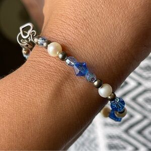 White Pearls Blue Crystal Beaded Silver Tone Bracelet 7" Long with A Tiny Heart